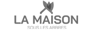 Maison sous les arbres